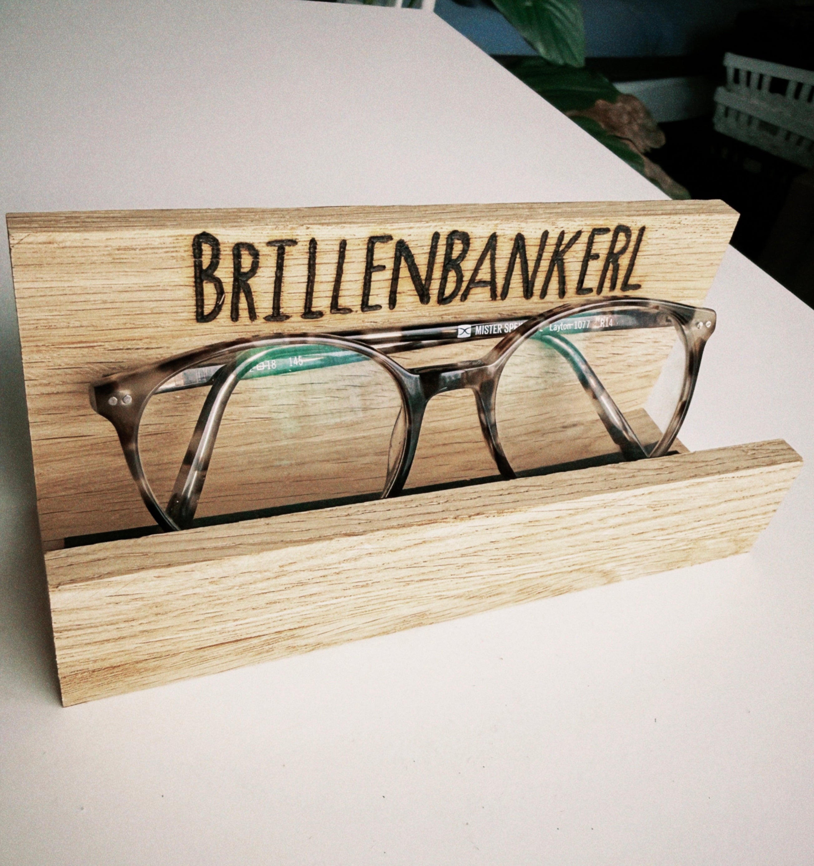 DIY Brillenhalter - Bastelset zum Selbstbauen