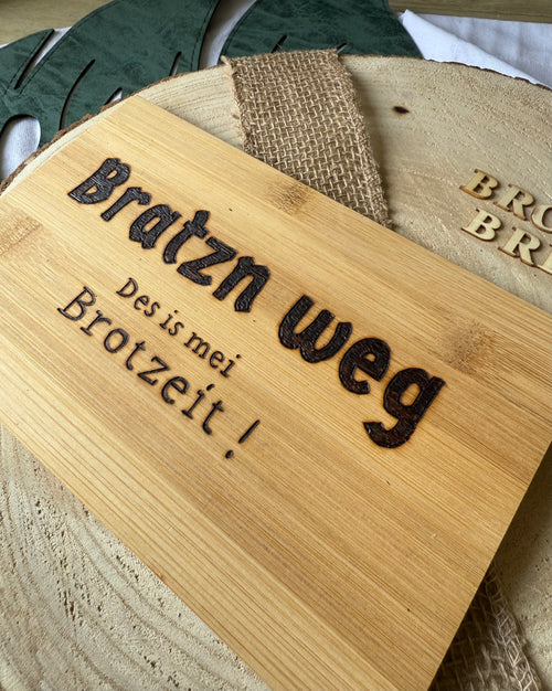 Brotzeitbrettl „Bratzn weg“