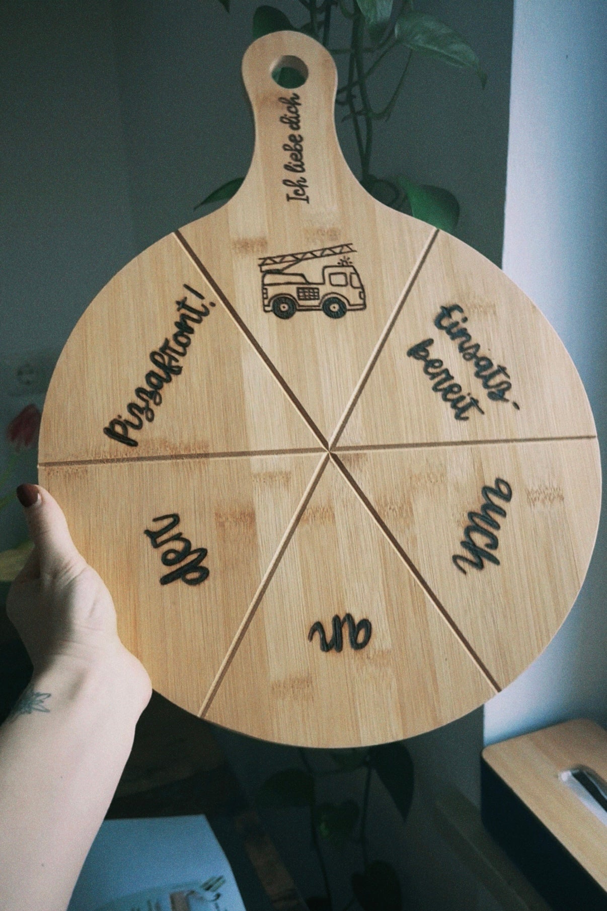 Pizzabrett mit Griff